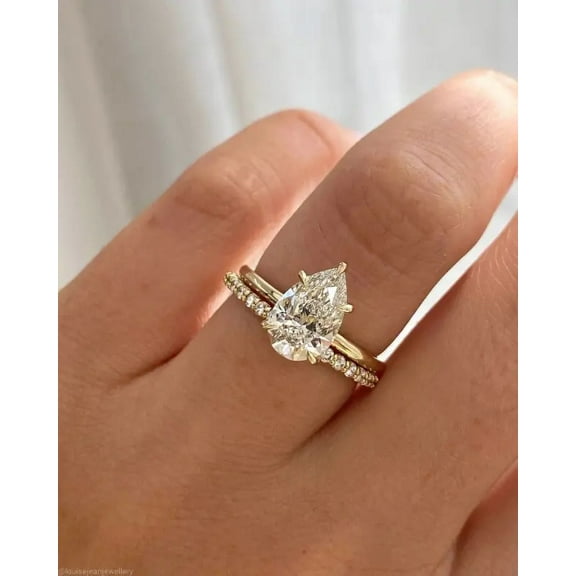 2.50 CT Pear Cut Moissanite Stone Engagement Ring With Matching Band | Bridal Set | 18K Gold Wedding Ring Set | Anniversary Ring Set For Her