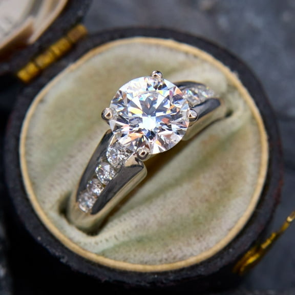 KHUSHIGEMS 2.85 Ct Round Moissanite Engagement Ring, Sterling Silver