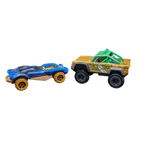 2 Car Set Ford Bronco & Dune A Soar 1:64 scale Loose