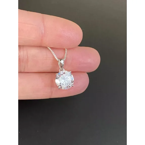 2 Carat 14K White Gold-Plated Round Cut Moissanite Solitaire Pendant Necklace – Elegant & Sparkling High-Quality Moissanite Jewelry for Women
