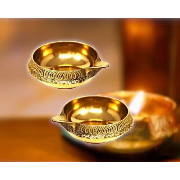 Exclusive Global Ecom Brass Engraved Decorative Home Decore Candle Holder