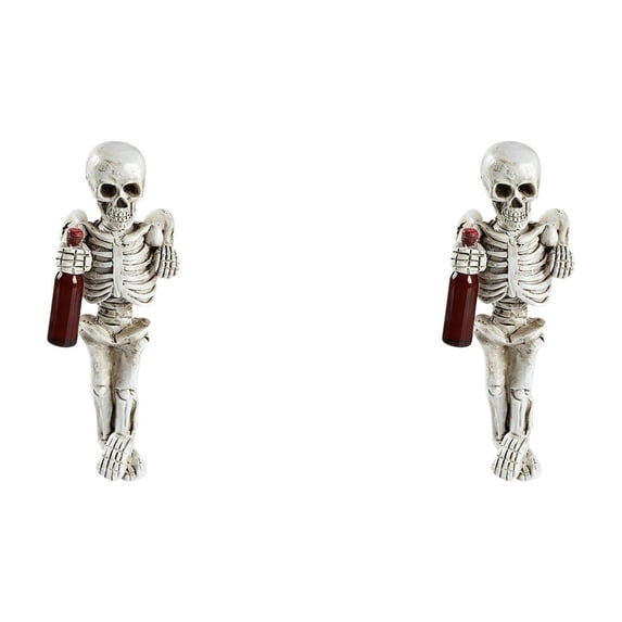 2 Pack 7.5 Inch Resin Halloween Skeleton Figurines Holding Wine Bottle, Funny Gothic Skeleton Statues, Desktop Ornaments for Mantel Shelf Table Halloween Party Home Decor