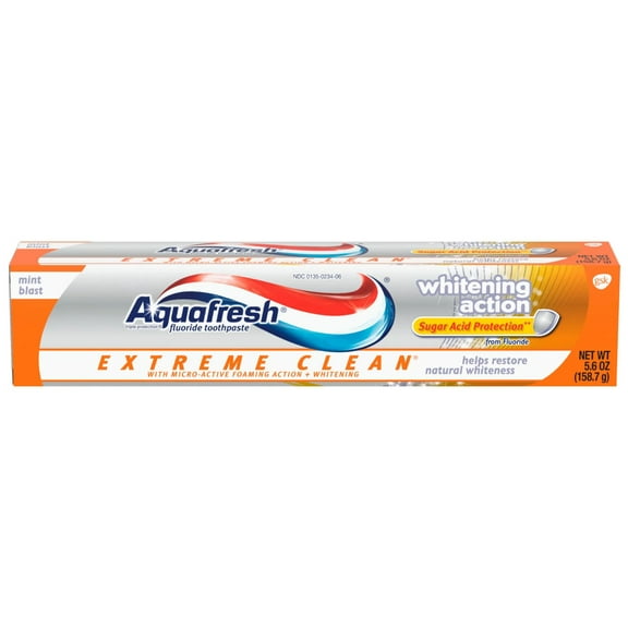 2 Pack - Aquafresh Extreme Clean Toothpaste Whitening Action - 5.6oz Each