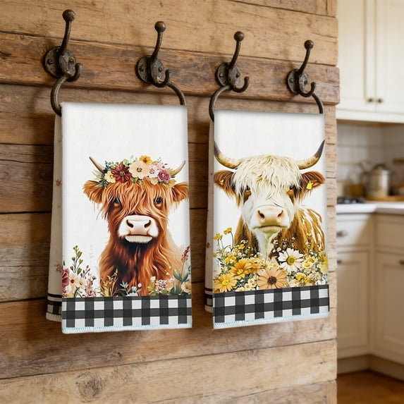 2 Pack Highland Cow Kitchen Towels, Soft Absorbent Dish Cloths, Decorative Hand Towels Tea Towels for Kitchen Bathroom Dining Room, 23.6x15.7 Inches, Multicolor