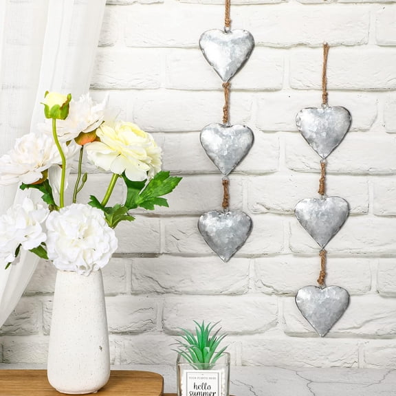 2 Pack Metal Heart Wall Decor Valentines Heart Decorations Galvanized Vintage Hearts Hanging Sign Rustic Country Love Wall Art for Couples Anniversary Gift Indoor Outdoor Home
