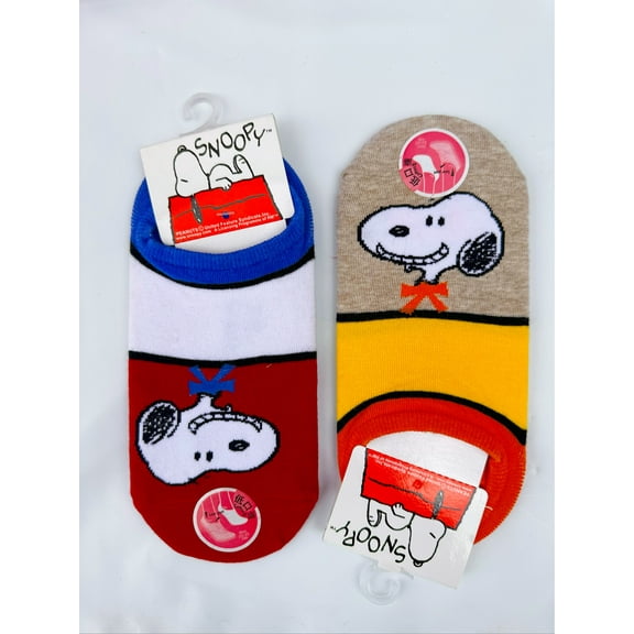 2 Pairs Of Peanuts Snoopy Socks (Size 6-8)