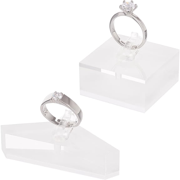 2 Sets Acrylic Ring Display Holder Triangle Square Clear Ring Showcase Display Acrylic Block Jewelry Storage Stand for Ring Jewelly Display Home Trade Show Photo Prop Exhibit for DIY