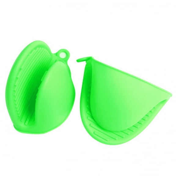 2 Silicone Anti-Scald Clips, Heat-Resistant Finger Guards with Non-Slip Design, for Microwave Oven Kitchen Baking Grilling - High-Temperature Resistant Silicone Hand Clamps in Green, Safe Grip for Ho