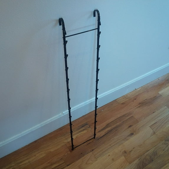 2 Strips 26 Clip Potato chip, Candy & Snack Hanging Display Racks in Black