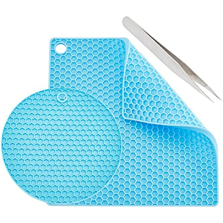 https://i5.walmartimages.com/seo/2-Styles-Silicone-Doming-Trivet-Mat-Round-Square-Resin-Heat-Resistant-Synthetic-Rubber-Honeycomb-Blue-Pads-Trays-Pot-Holders-Dish-Drying-Tweezer-Hot-_5cd35522-e6d0-4313-b9aa-86fa21fe8dc7.a2462ef9815564c25726b1d520556999.jpeg?odnHeight=768&odnWidth=768&odnBg=FFFFFF