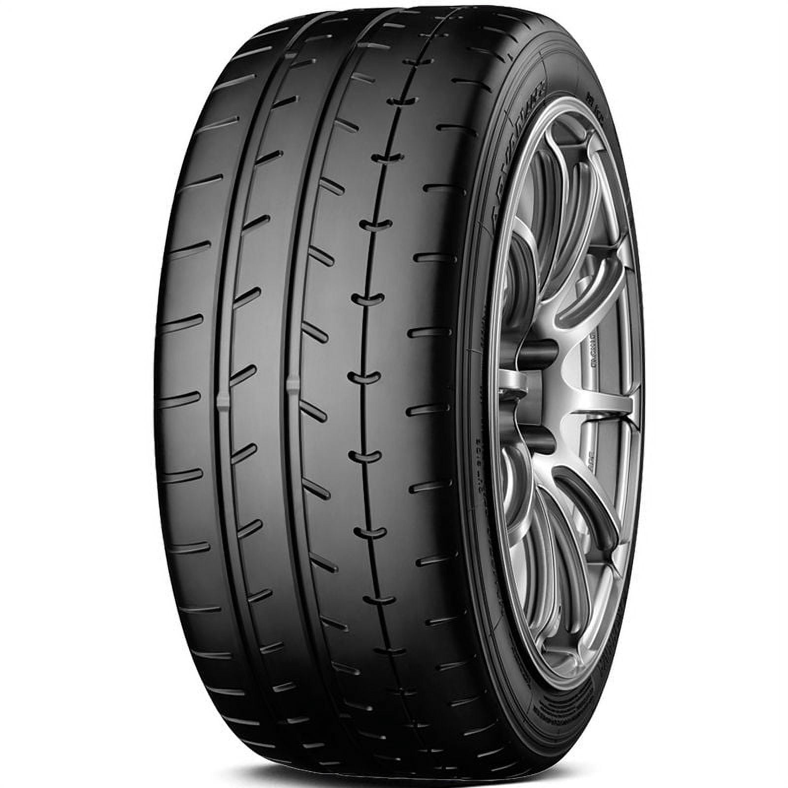Yokohama Advan A052 315/30R18 98Y Ultra High Performance (UHP) Tires 110115219 / 315/30/18 / 3153018
