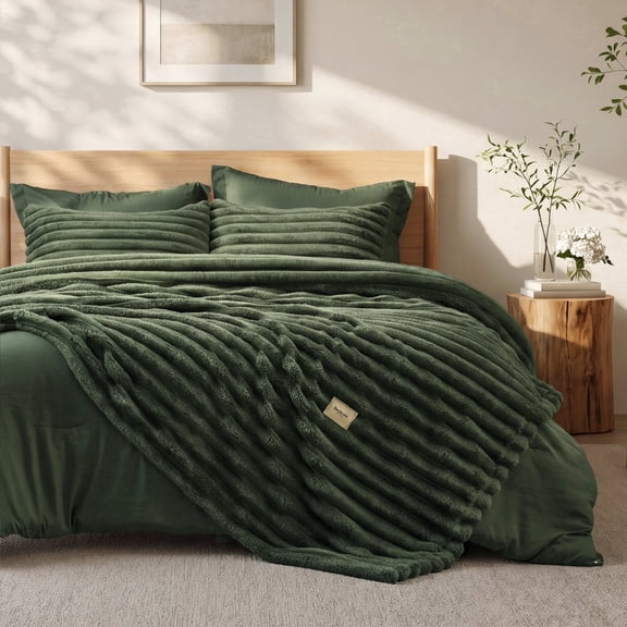 2-in-1 Queen Comforter Set and Detachable Fluffy Blanket, Olive Green Bedding Set for All Season Use, Includes 2 Pillow Shams, 2 Pillowcases