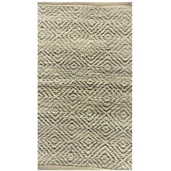 2 x 5 Gray and White Diamonds Area Rug