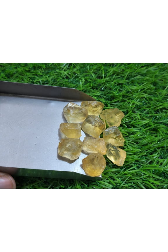 20 Pieces Yellow Citrine Gemstone Raw,Size 16-20 MM Citrine Cluster Raw,Healing Crystal Stones,Citrine Raw For Making Pendant