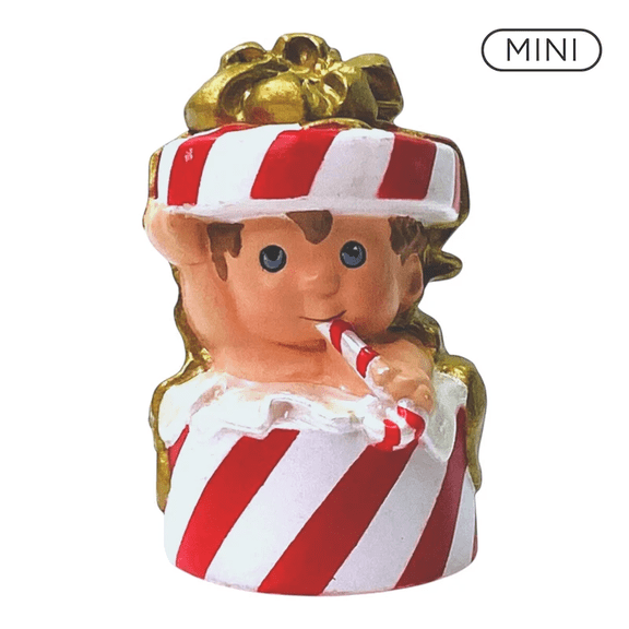 2000 Hattie Boxx (Happy Hatters) Hallmark Keepsake Ornaments QMM7024