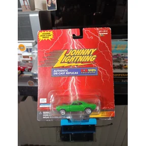 2000 Johnny Lightning KB Toys Exclusive 1970 Dodge Challenger Green