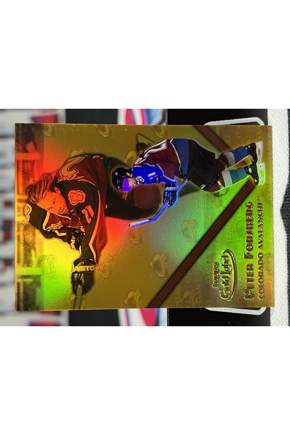2001 Topps Gold Label Peter Forsberg #17 Class 2 Gold /299