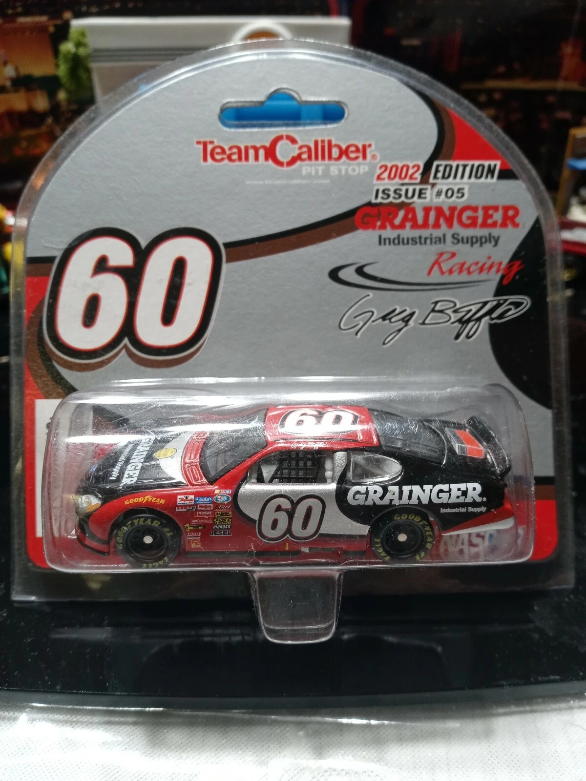 2002 Greg Biffle #60 Grainger Ford Taurus Team Caliber Series 1/64 Diecast NIP