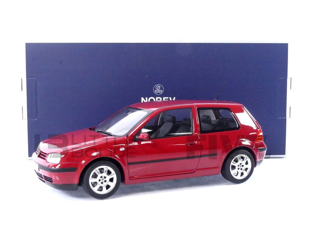 1:18 Volkswagen Golf (2002) Diecast Model Car by Nigeria Ubuy