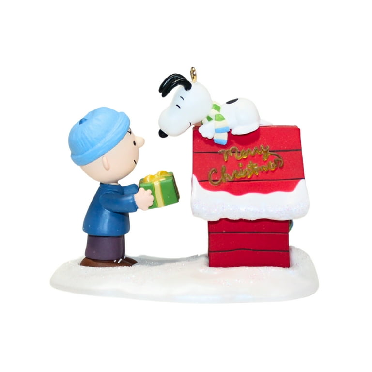 Hallmark Ornament: 2004 Merry Christmas, Snoopy! | QXI4081