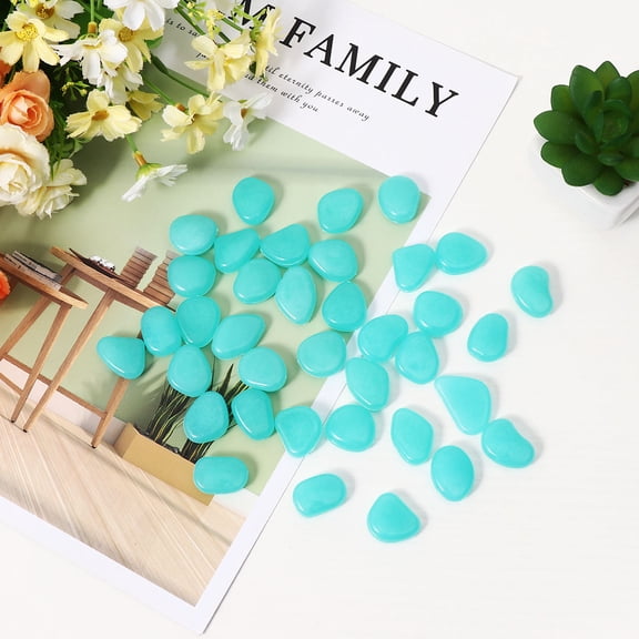 200PCS Shining Stones for Outdoor in the Dark Blue