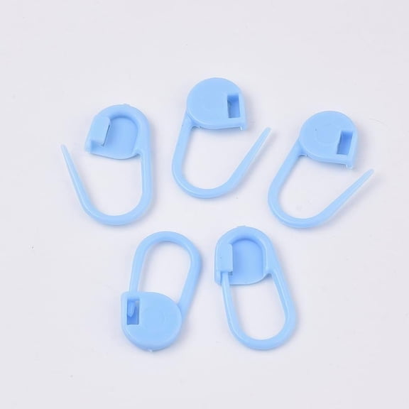 200Pcs Plastic Knitting Crochet Locking Stitch Markers Holder Cornflower Blue 21x11x3mm DIY Making