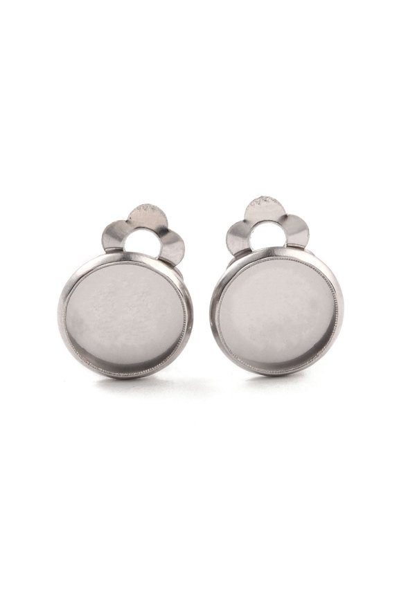 200pcs Non-Tarnish 316 Stainless Steel Clip-on Earring Findings Earring Settings Flat Round Stainless Steel color Tray: 10mm 16x12x8mm Hole: 3mm