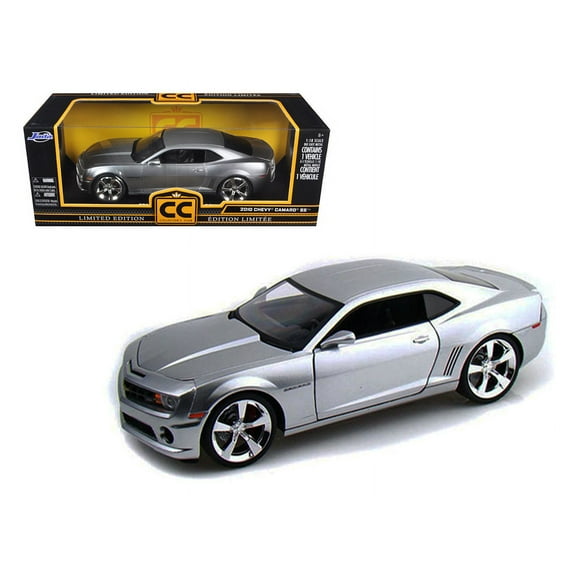 2010 Chevrolet Camaro SS Diecast Car Model Silver 1/18 Diecast Model Car by Jada