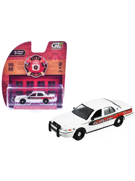 1/64 Diecast Model Car 2011 Ford Crown Victoria "Palmyra Pennsylvania Citizen's Fire Company" White with Graphics "Fire & Rescue" Series #5 by Greenlight