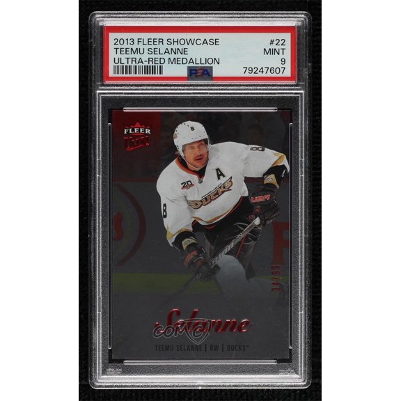 2013-14 Fleer Showcase Teemu Selanne #22 Red Medallion /99 Parallel/Variety Insert PSA 9