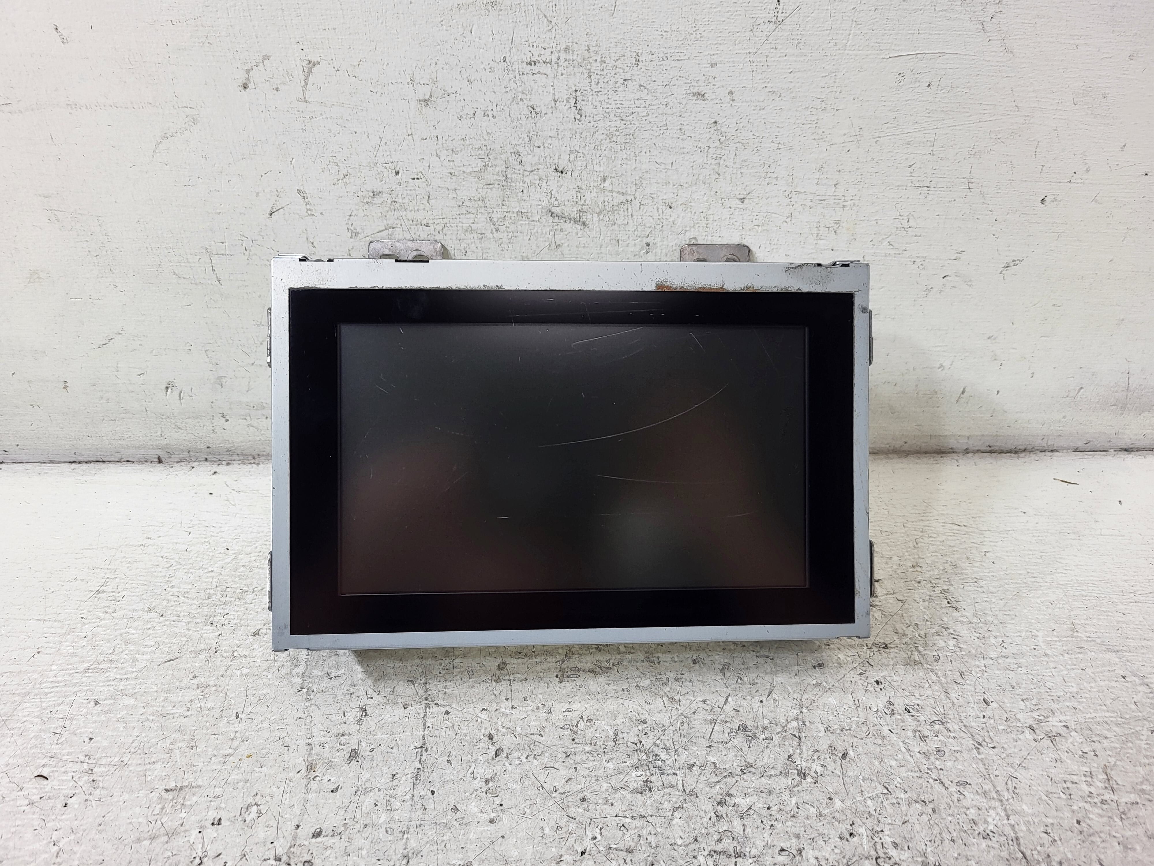 Pre-Owned 2013-2016 Nissan Pathfinder Display Screen OEM LKQ - Verify Specific Vehicle Fitment In Description - (Good)