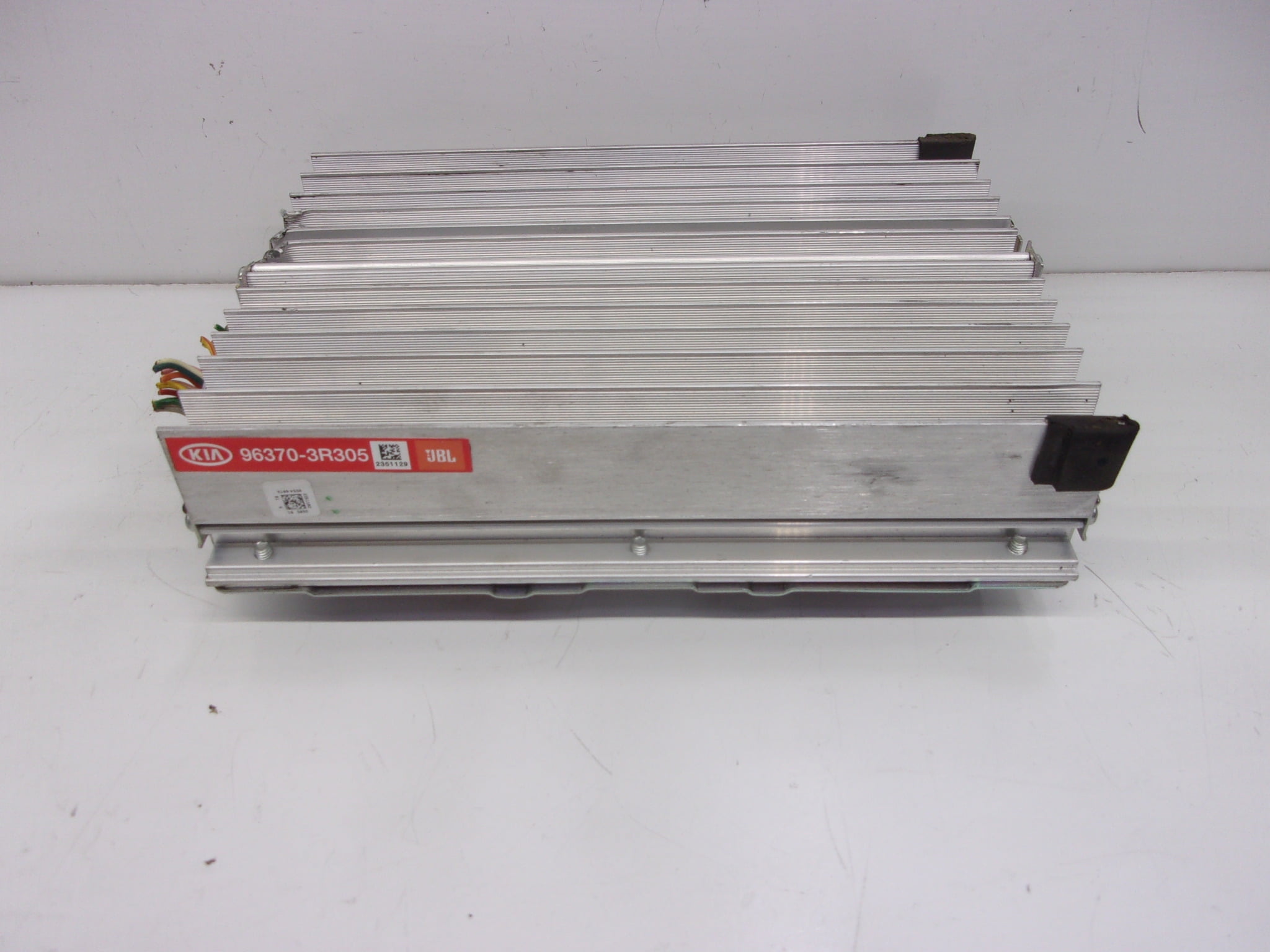 Pre-Owned 2014-2016 Kia Cadenza Radio Amplifier ID 963703R305 OEM - Verify Specific Vehicle Fitment In Description - (Good)