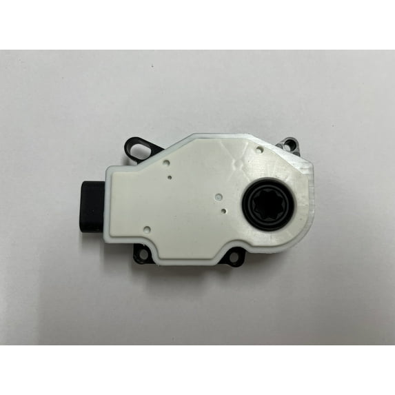 2015 2016 2017 2018 2019 2020 2021 2022 Chevrolet Colorado L4 2.5L Engine Radiator AGS Active Grille Shutter Actuator