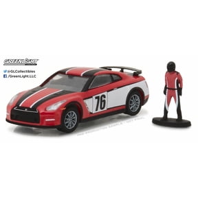 2015 Nissan GT-R R35 Red #76 with Race Car Driver, Red/Black - Greenlight 97010E/48 - 1/64 Scale Diecast Model Toy Car