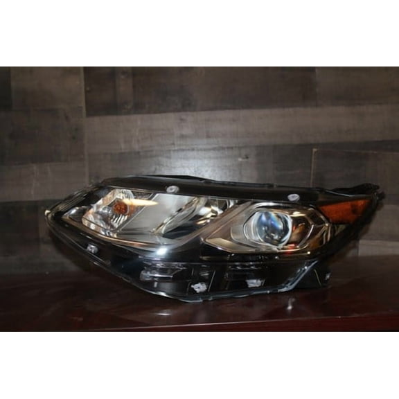 2016-2018 CHEVROLET VOLT LEFT HEADLIGHT LH OEM 84016027
