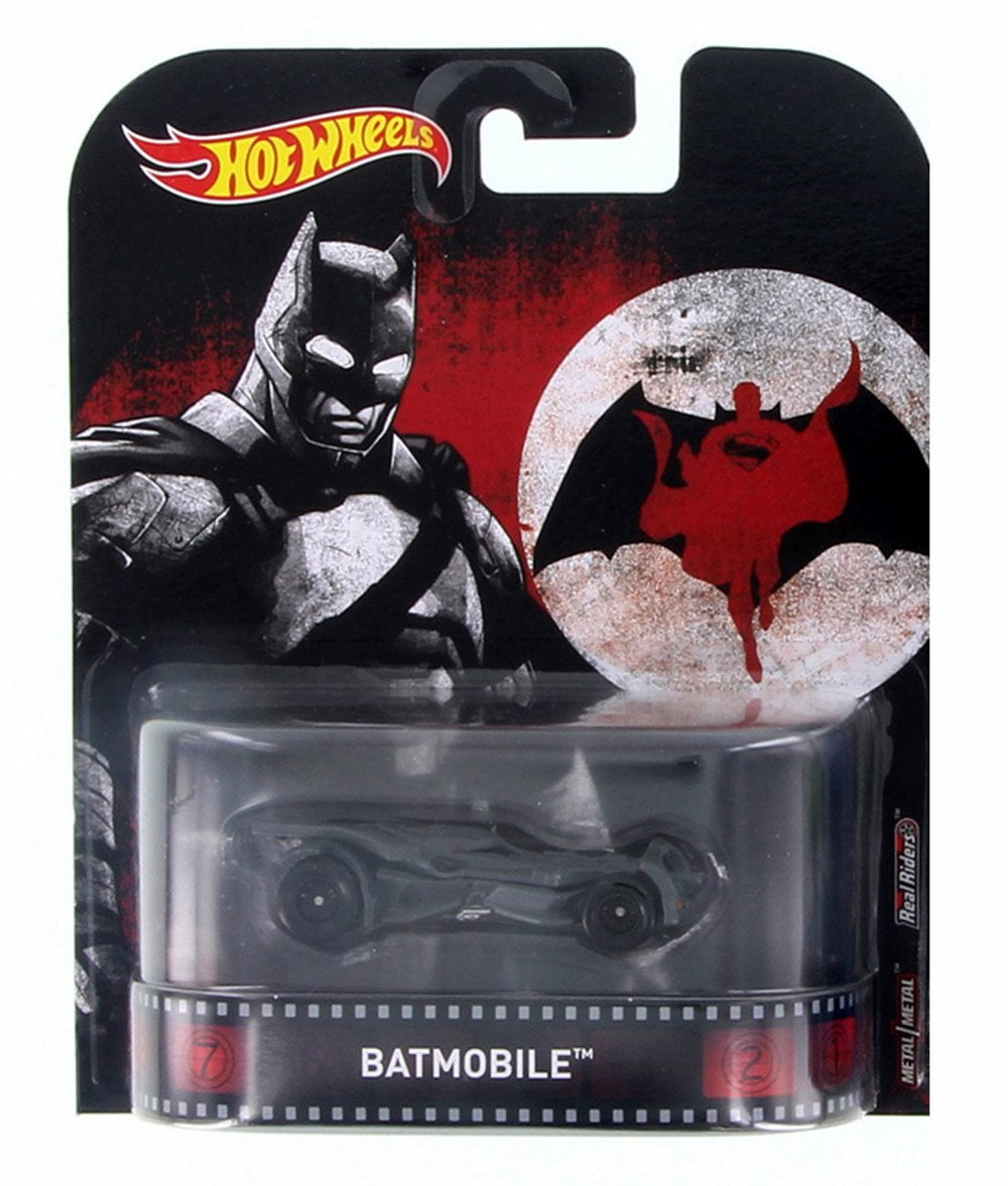 2016 Batmobile, Batman v Superman: Dawn of Justice - Hot Wheels DMC55/956C - 1/64 Scale Diecast Model Toy Car