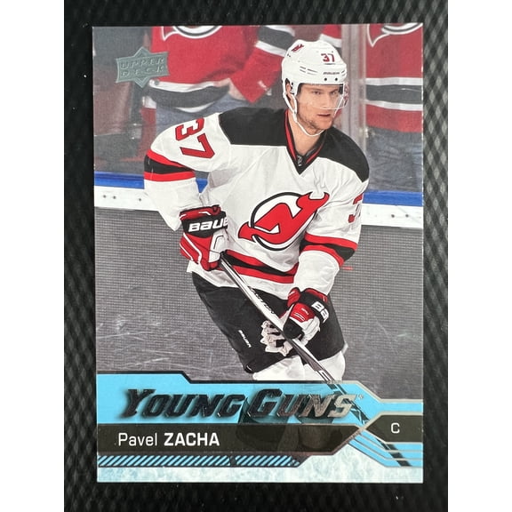 2017 2016-17 Upper Deck Pavel Zacha Rookie