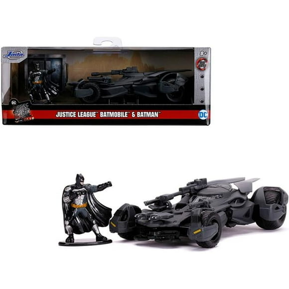 2017 Batmobile with Diecast Batman Figurine Justice League 2017 Movie DC Comics Hollywood Rides Series 1-32 Diecast Model Car