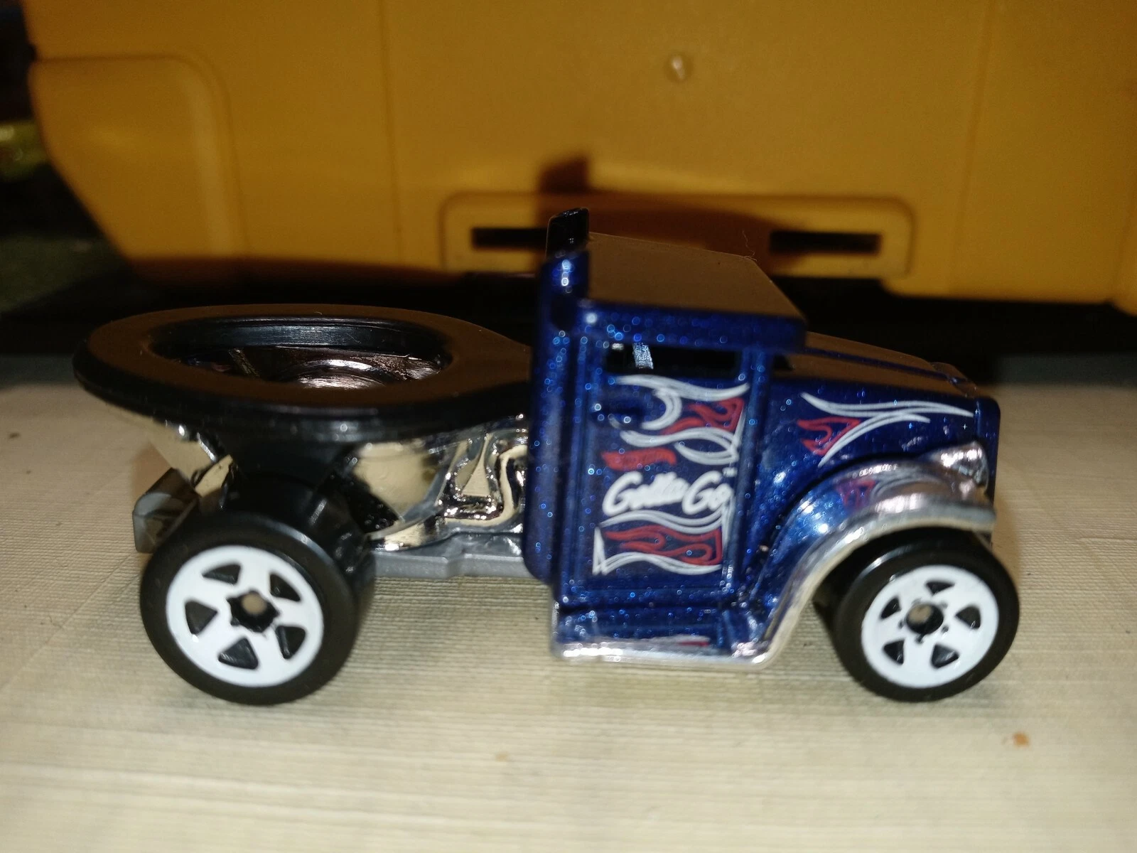 2017 HOT WHEELS GOTTA GO EXOTIC UNIQUE 1:64 SCALE COLLECTIBLES DIECAST MODEL CAR