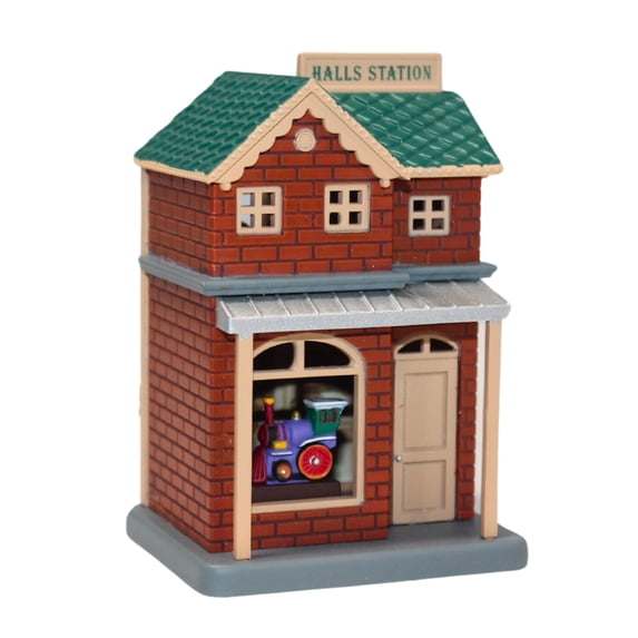 Hallmark Ornament: 2017 Halls Station | QRP5952