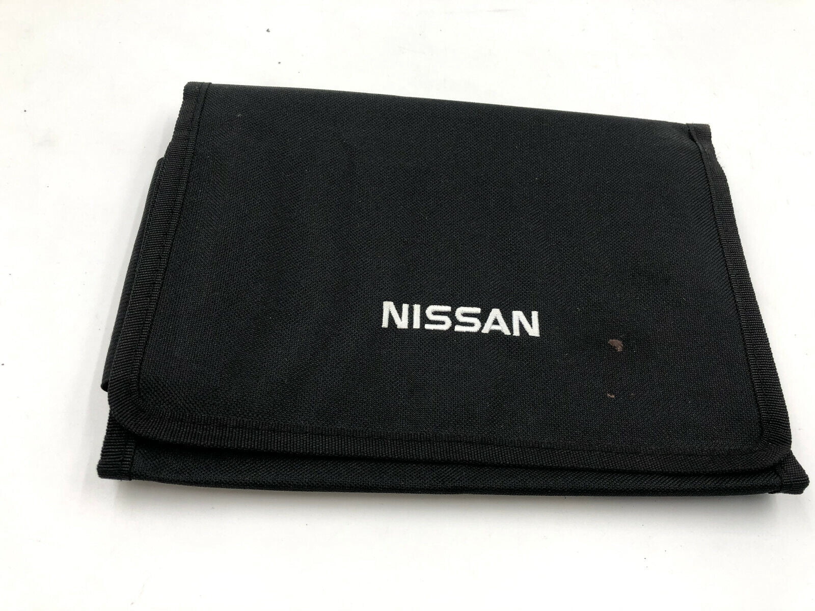 2017 Nissan Owners Manual Case Only K01B50006