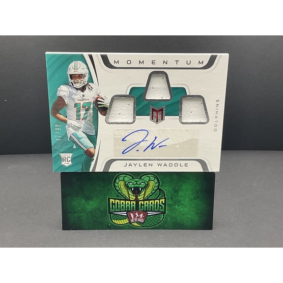 2021 Panini Chronicles Momentum Jaylen Waddle Patch Auto RC 47/99 Miami Dolphins Card