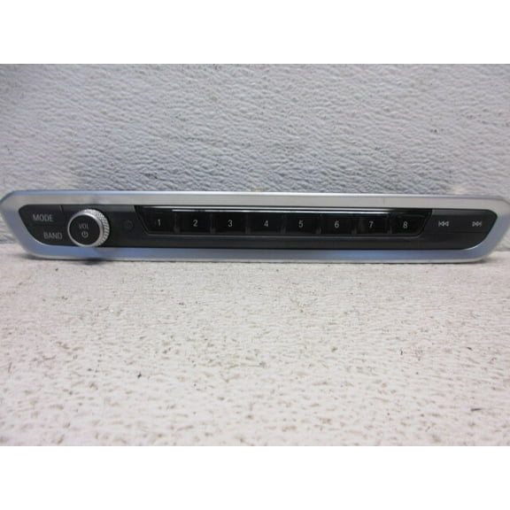 Pre-Owned 2022-2023 BMW X5M X7 Radio Control Panel OEM LKQ - Verify Specific Vehicle Fitment In Description - (Good)