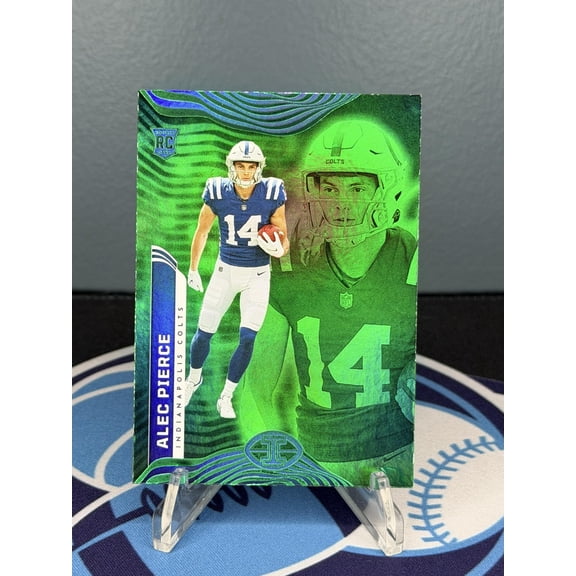 2022 Panini Illusions Alec Pierce #38 Trophy Collection Emerald RC