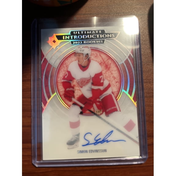 2023-24 Upper Deck Ultimate Collection Simon Edvinsson Detroit Red Wings Rookie Auto #UI-8 Hockey Card