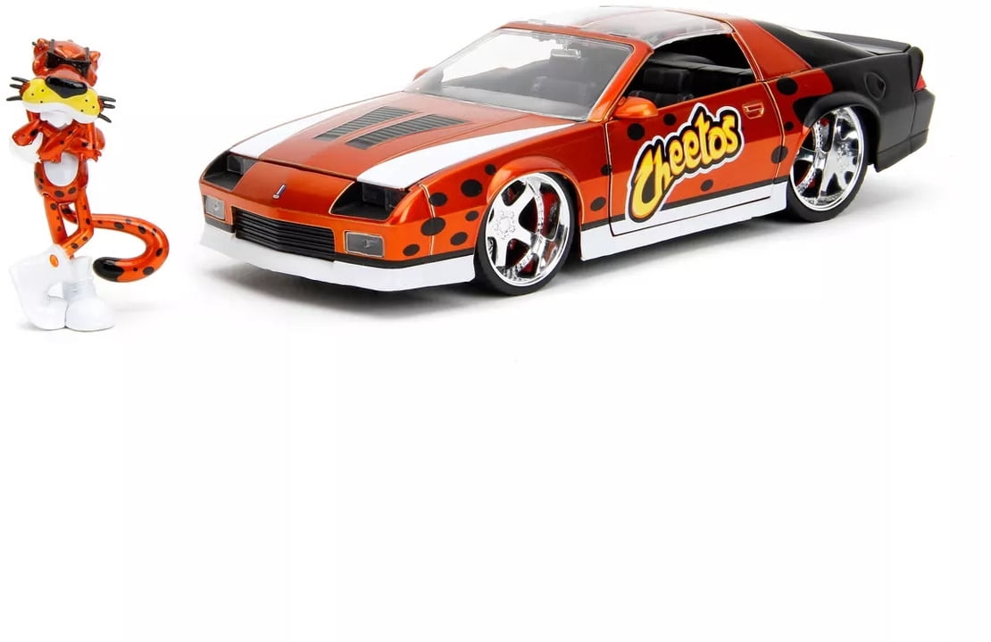 ミニカー 1:24 CHEETOS 1985 CHEVY CAMARO Z28 Amazon.com: Cheetos 1:24 1985 Chevy Camaro Z28 Die-Cast Car