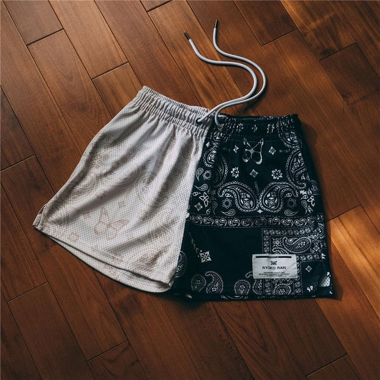 2023 New Mesh Shorts Mens Trend Paisley Print Shorts Gym Basketball