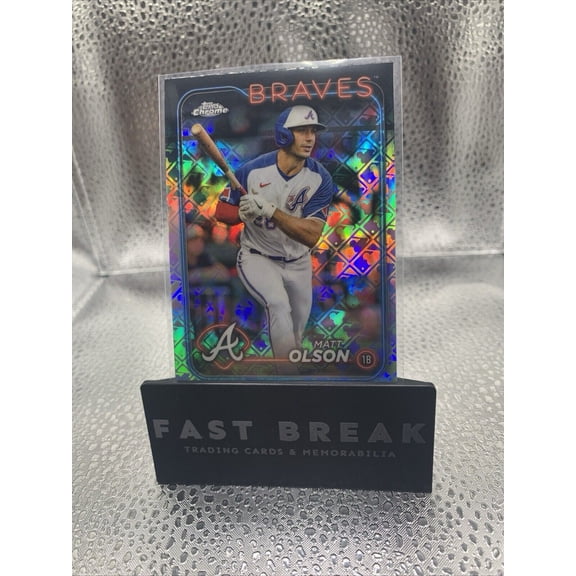 2024 Chrome Refractor Matt Olson #23 Topps Atlanta Braves Baseball Card