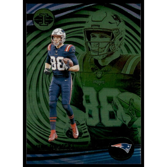 2024 Panini Illusions Mike Gesicki #76 Emerald