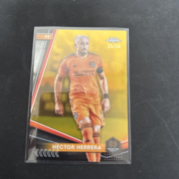 2024 Topps Chrome Hector Herrera Gold Refractor